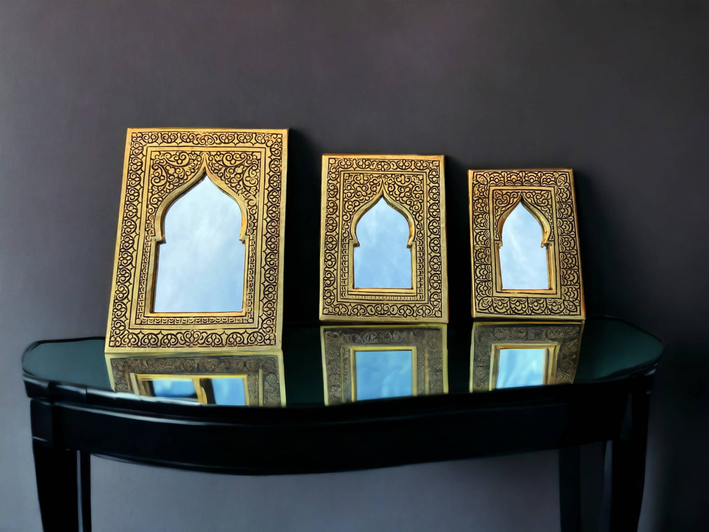 Moroccan Handmade Patina Brass Wall Mirror: Decorative wall Décor