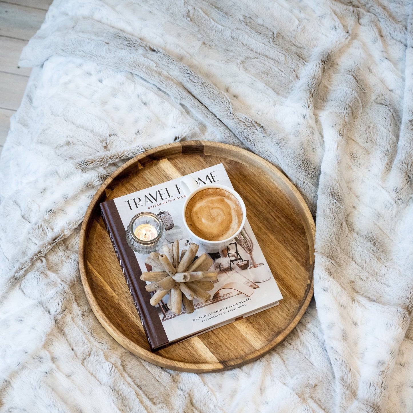 GORGEOUS WHITE AND CARAMEL FAUX FUR THROW BLANKET | Elegant Luxury Soft Throw Blanket Bed Throw | Large Faux Fur Blanket 55" x 70" | Marbled pattern
