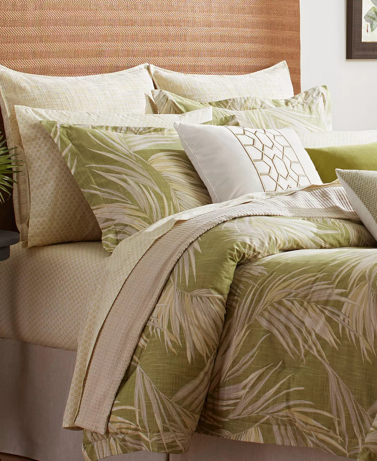 Tommy Bahama Canyon Palms Queen Comforter Set