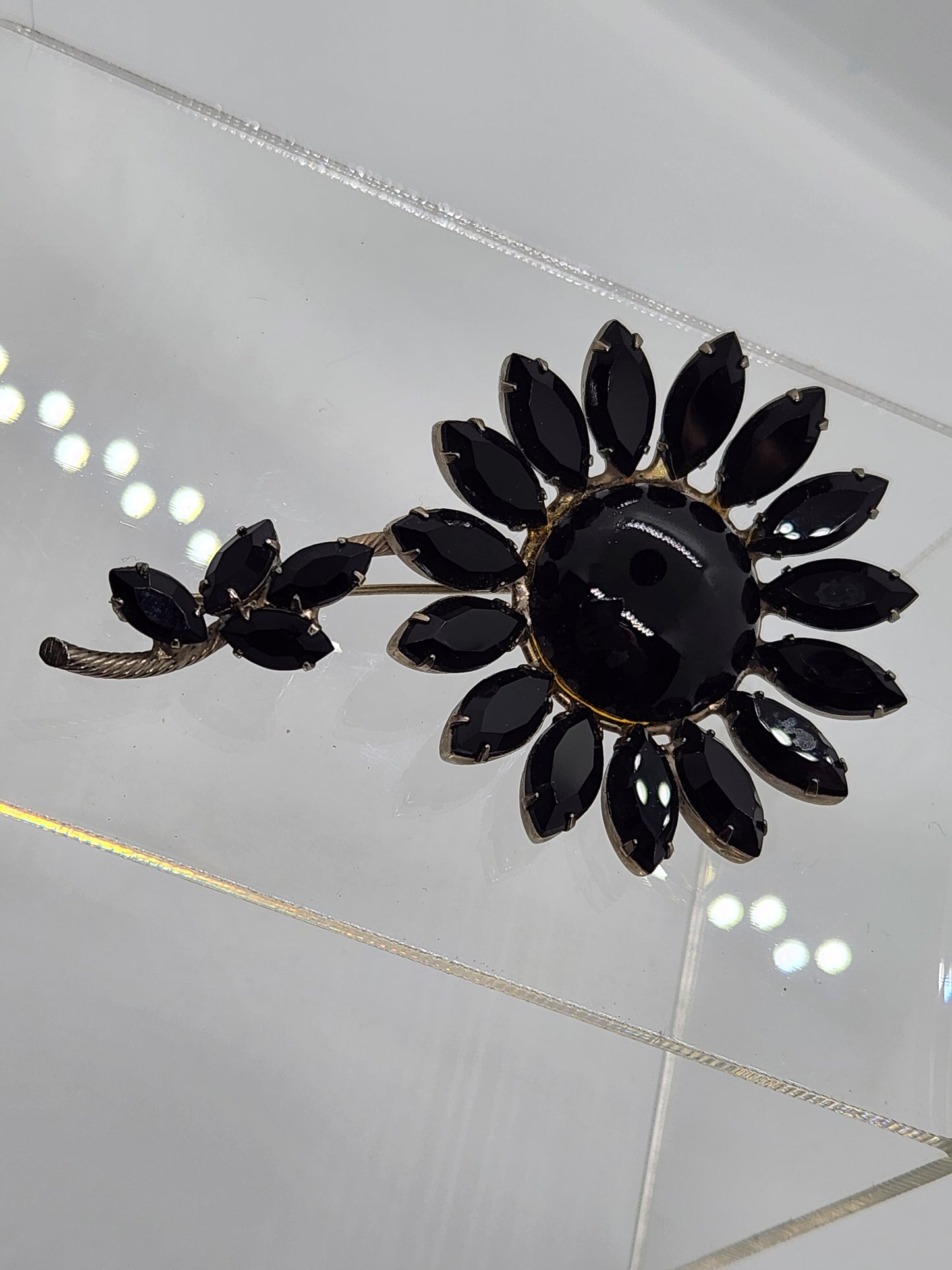 Vintage Regency Black Rhinestone Daisey Flower Brooch
