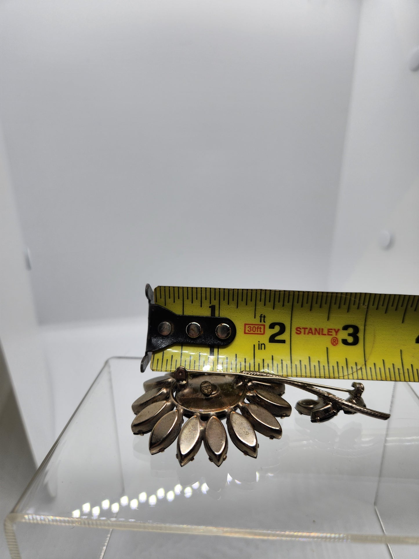 Vintage Regency Black Rhinestone Daisey Flower Brooch