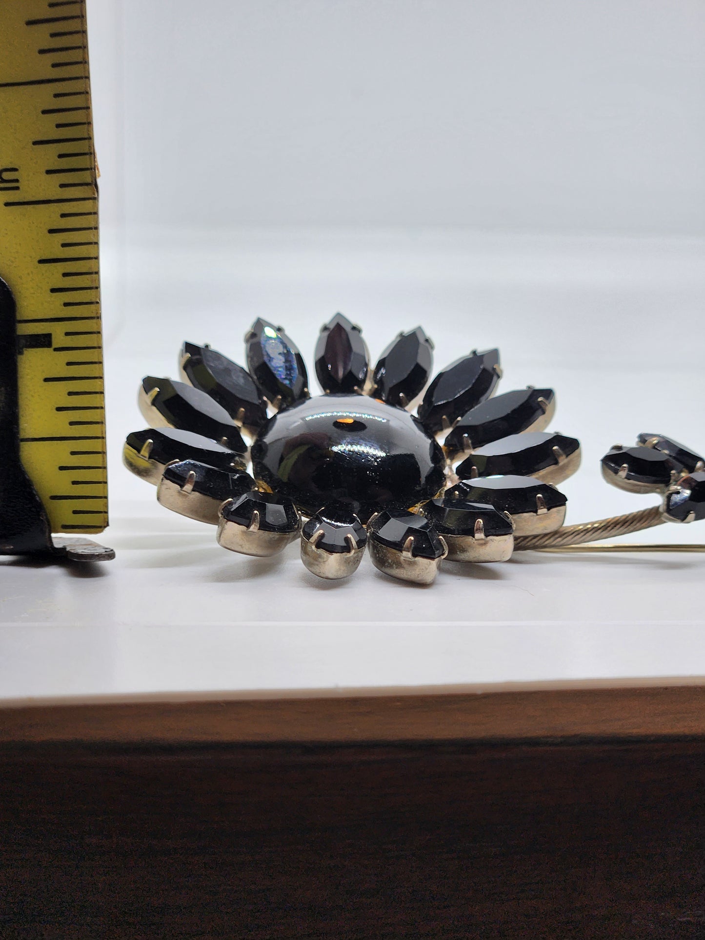 Vintage Regency Black Rhinestone Daisey Flower Brooch