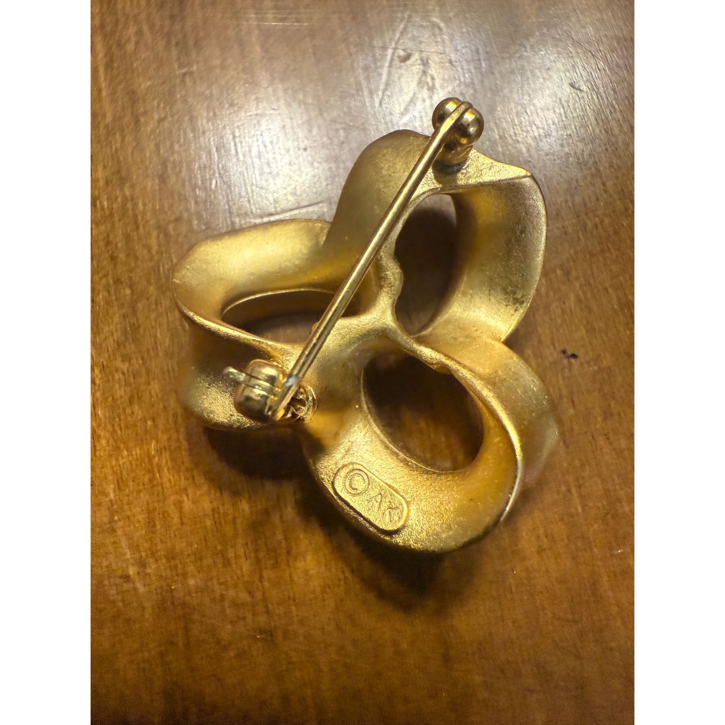 Vintage Anne Klein Gold Tone Ribbon Knot Brooch