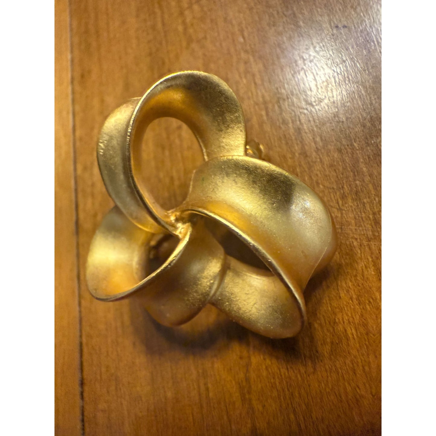 Vintage Anne Klein Gold Tone Ribbon Knot Brooch