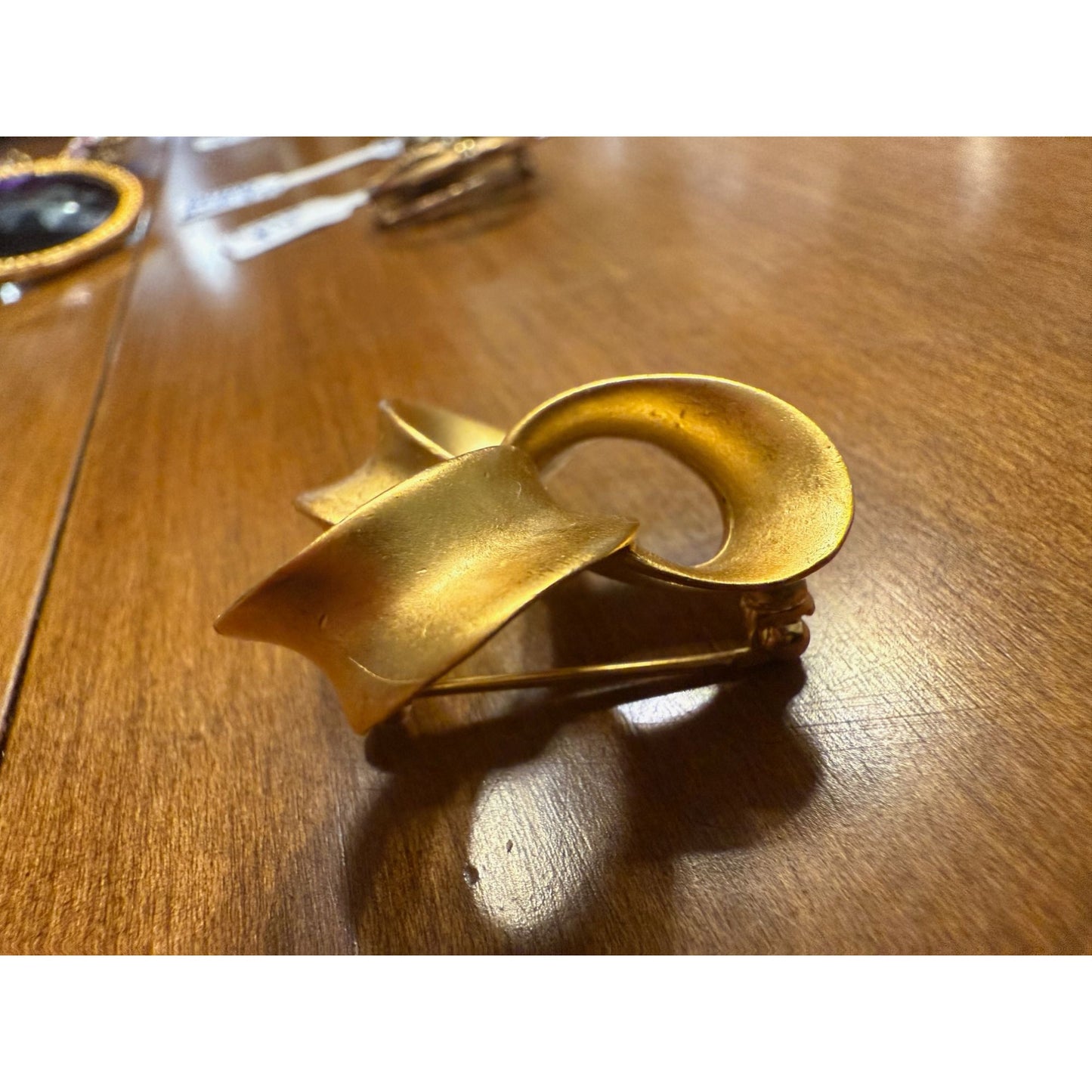 Vintage Anne Klein Gold Tone Ribbon Knot Brooch