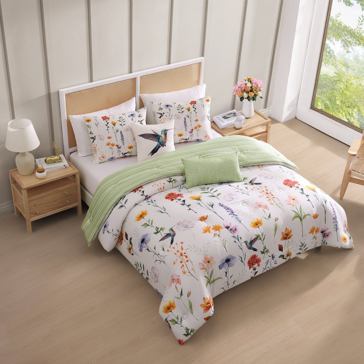 Bebejan Fresh Cut Flowers 200 Thread Count 100% Cotton Sateen 5 Piece Reversible Comforter Set