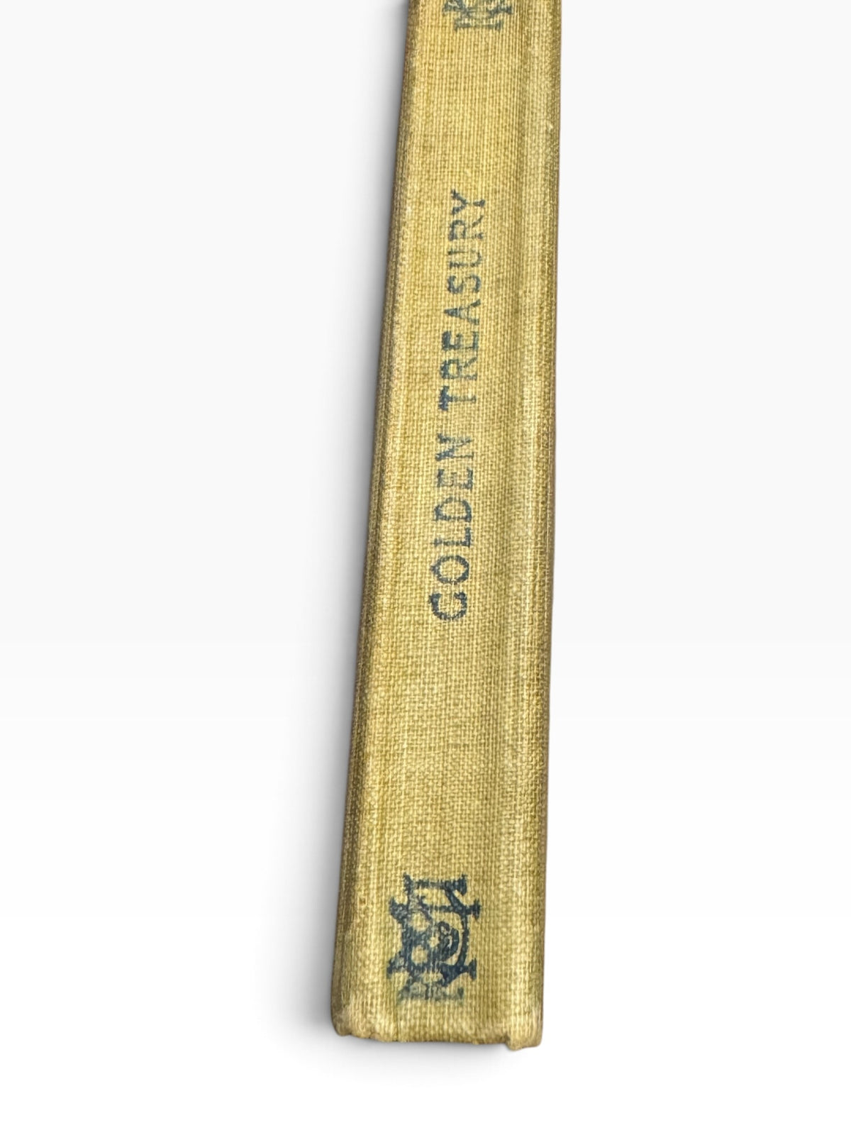 Spine of 1911 Macmillan Pocket Classics edition of The Golden Treasury in olive-green cloth with blue lettering.