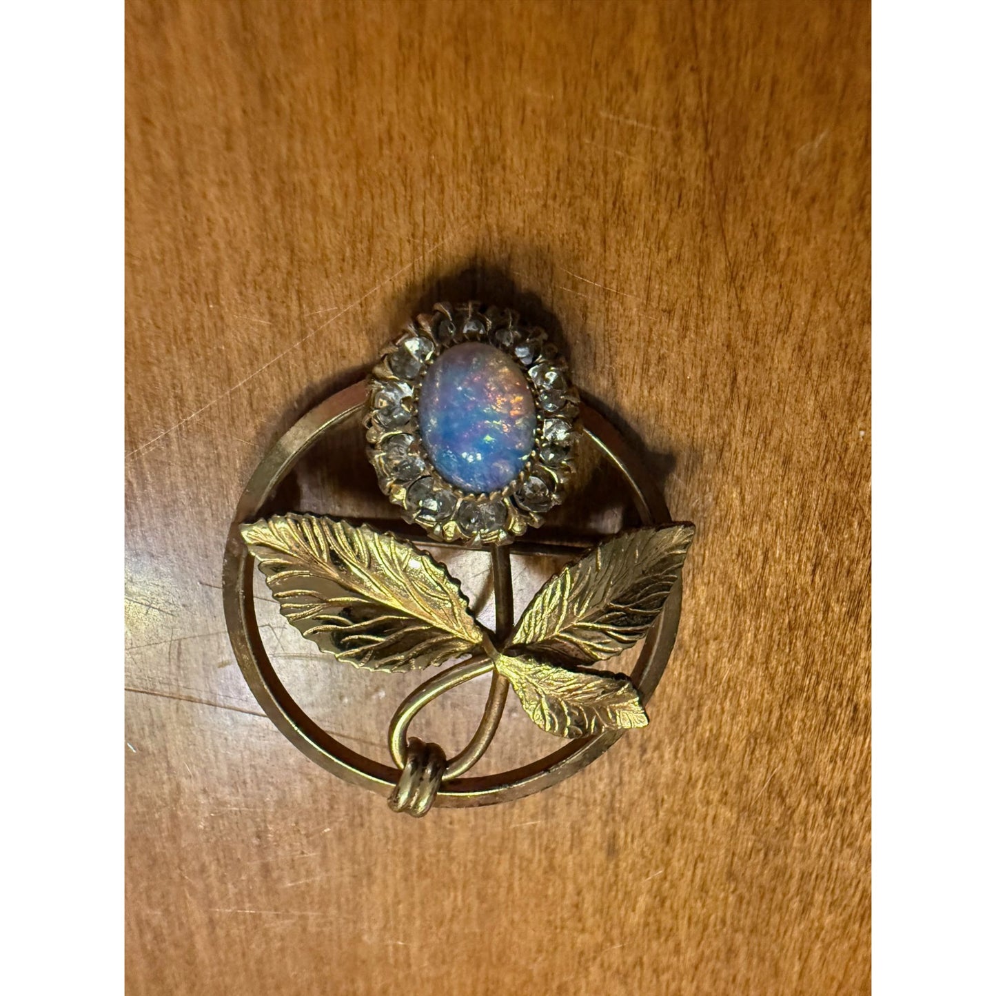 Vintage Danecraft 12K GF Leaf Brooch With Opal-Like Cabochon & Rhinestones