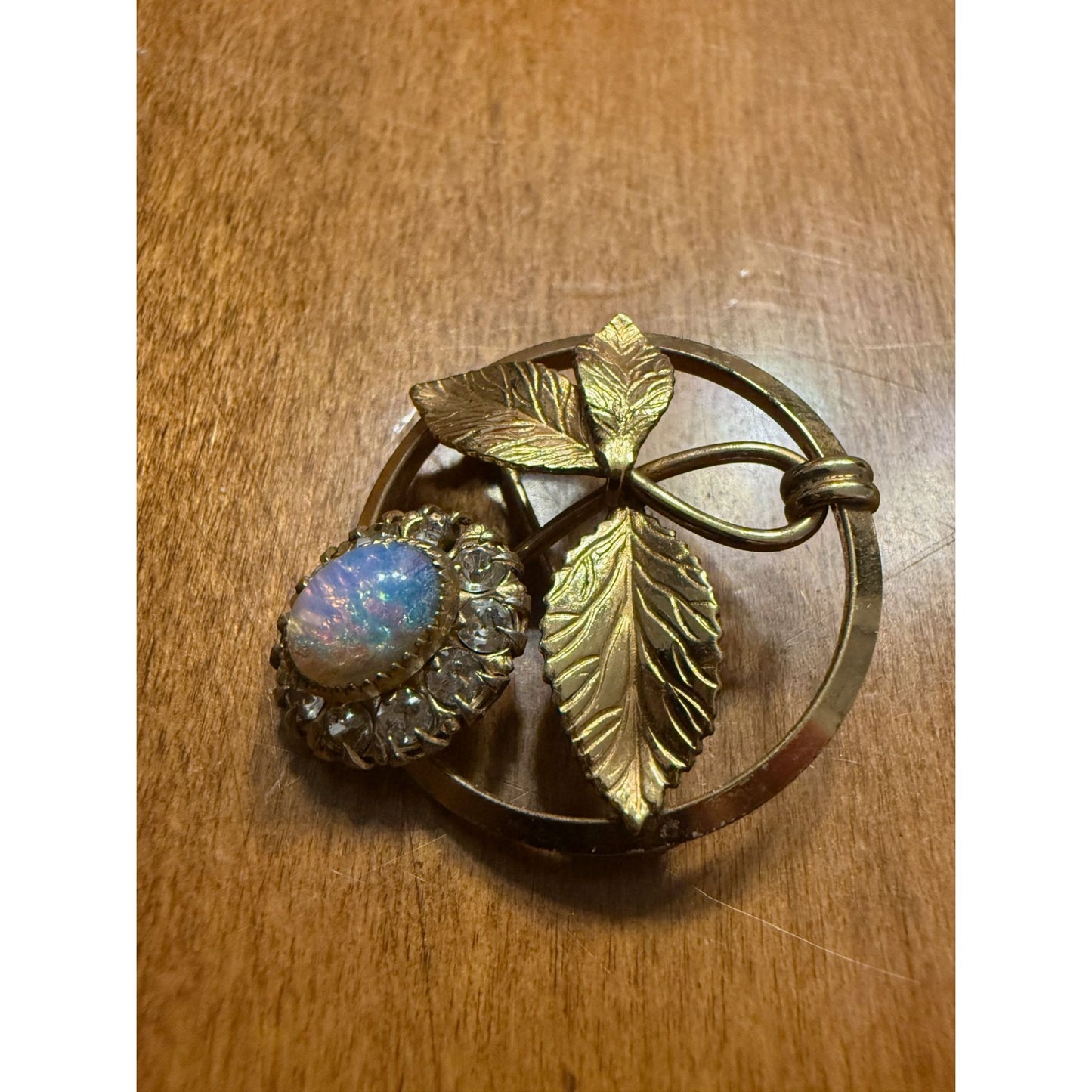 Vintage Danecraft 12K GF Leaf Brooch With Opal-Like Cabochon & Rhinestones