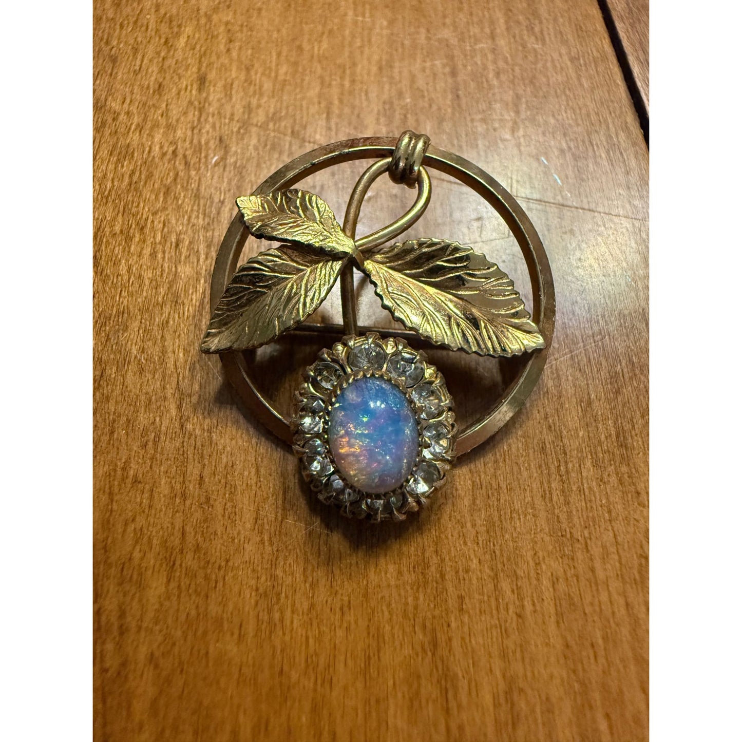 Vintage Danecraft 12K GF Leaf Brooch With Opal-Like Cabochon & Rhinestones