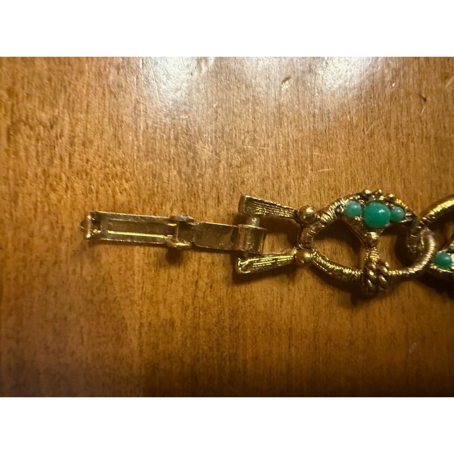 Vintage Gold-Tone Bracelet With Green Stone Accents & Intricate Rope Design