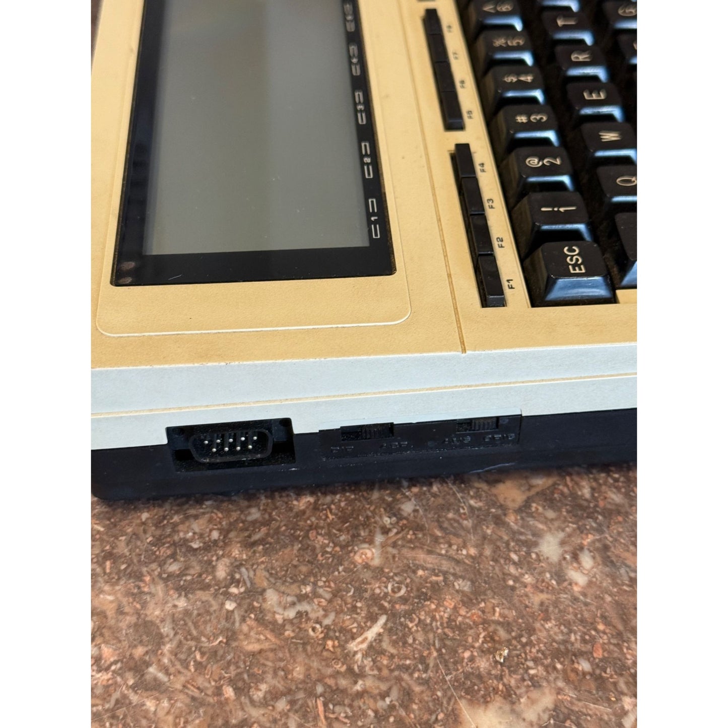 Vintage Radio Shack TRS-80 Model 100 Portable Computer With LCD Screen & Keyboard