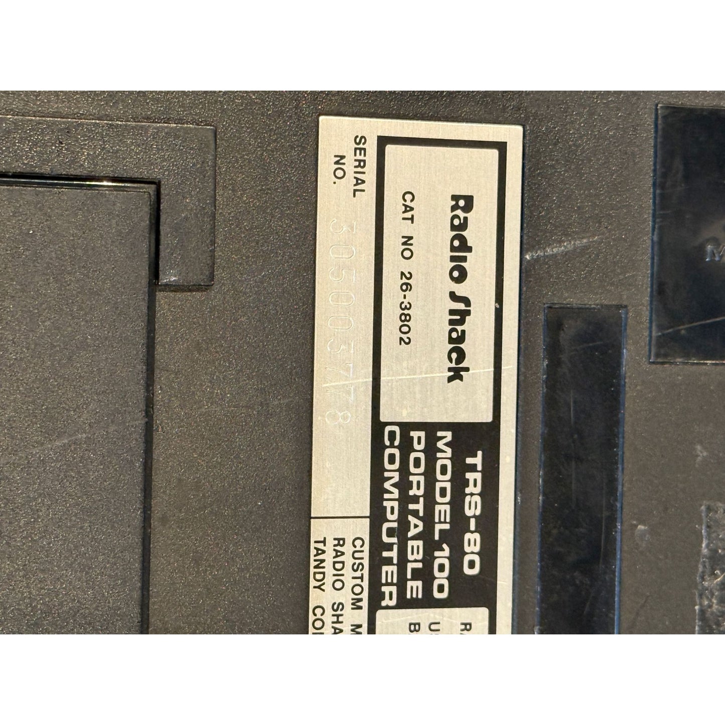 Vintage Radio Shack TRS-80 Model 100 Portable Computer With LCD Screen & Keyboard