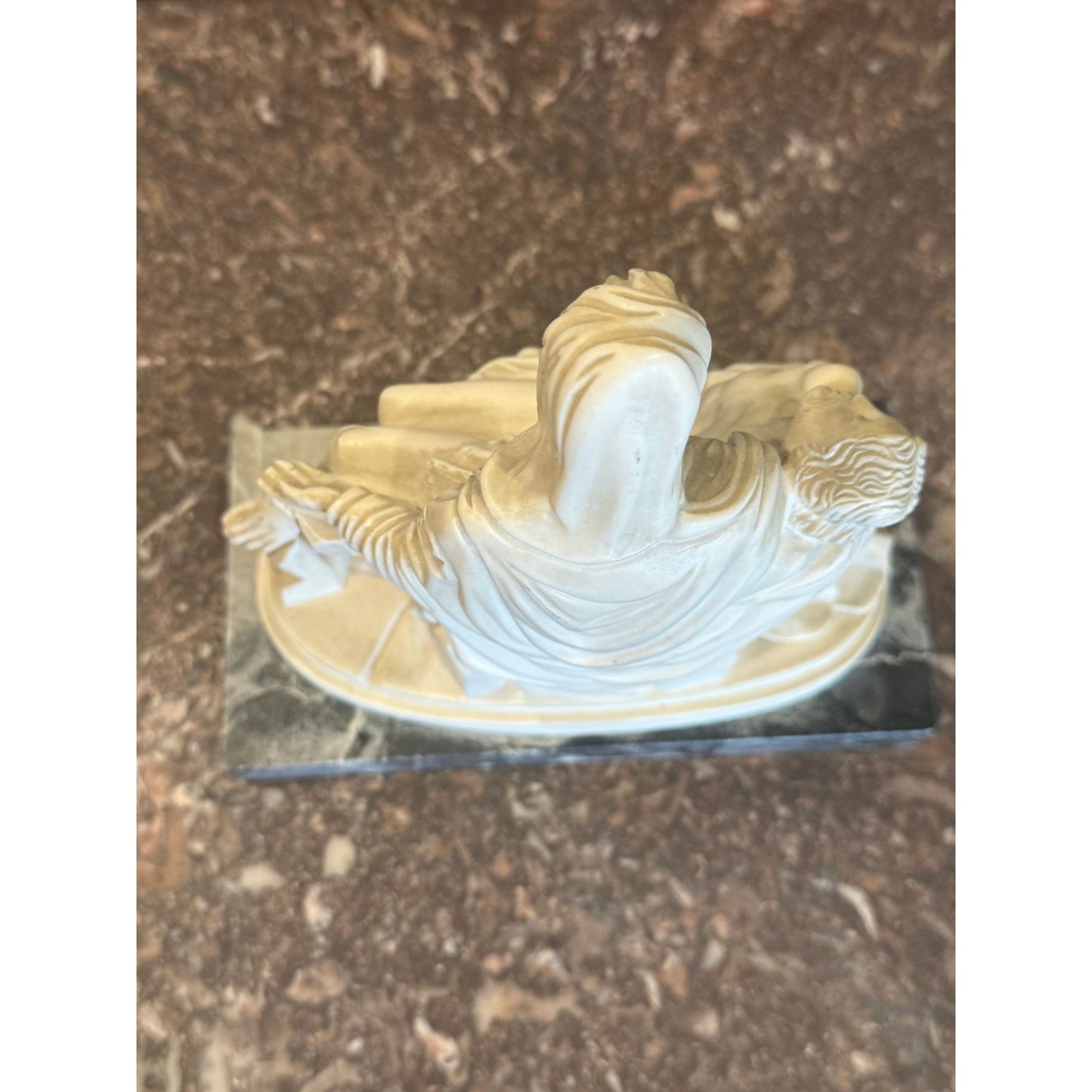 Pieta Statue Replica On Marble Base - Antique-Style Religious Figurine With Detailed Craftsmanship Cream & Marble Accents