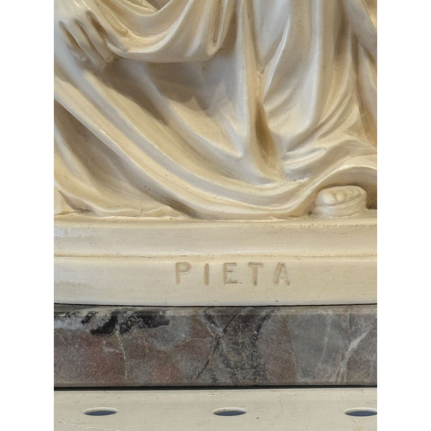 Pieta Statue Replica On Marble Base - Antique-Style Religious Figurine With Detailed Craftsmanship Cream & Marble Accents