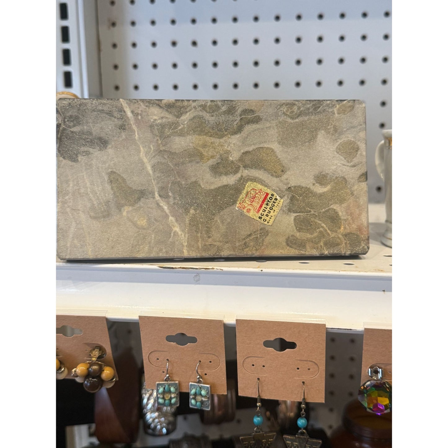 Pieta Statue Replica On Marble Base - Antique-Style Religious Figurine With Detailed Craftsmanship Cream & Marble Accents