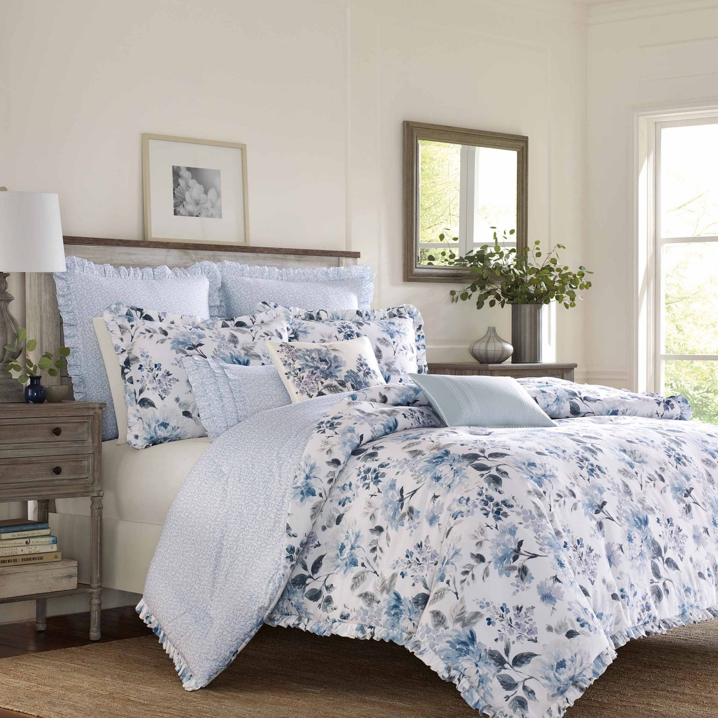Laura Ashley Chloe Cottage Comforter Set, King Bedding