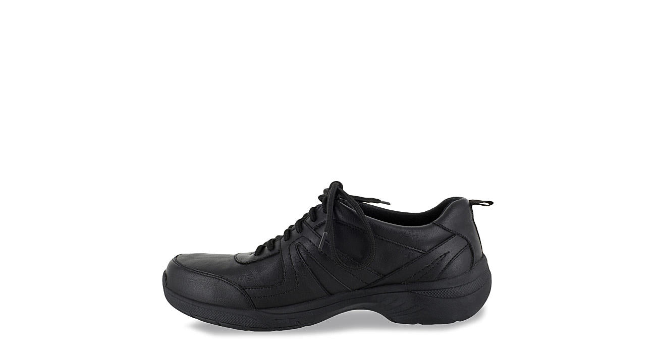 Easy Street Paprika Slip-Resistant Shoes in Black Size 6.5 Medium