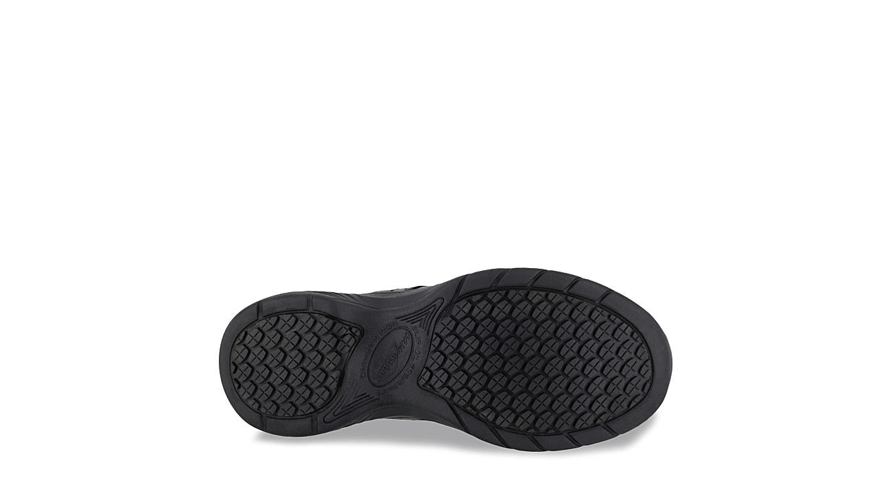 Easy Street Paprika Slip-Resistant Shoes in Black Size 6.5 Medium